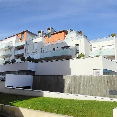 Lägenhet Les Allees Du Port By Interhome *