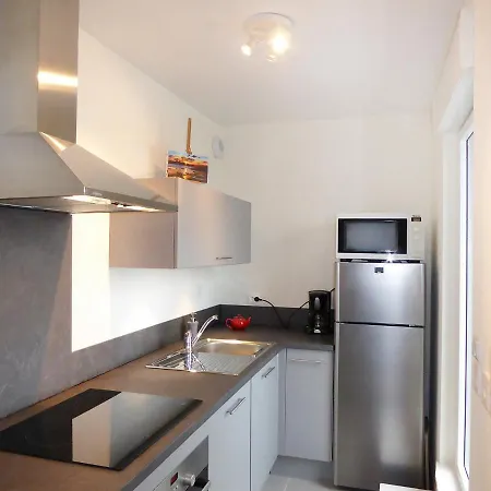 Les Allees Du Port By Interhome *